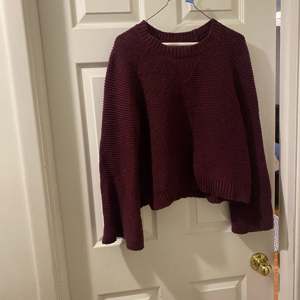 Madewell bell sleeve sweater. Size medium